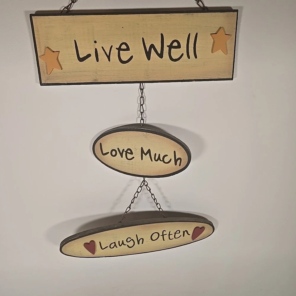 Decorative Wooden Wall Hanging Live Well Love Much Laugh OFTEN w/Chain Connect